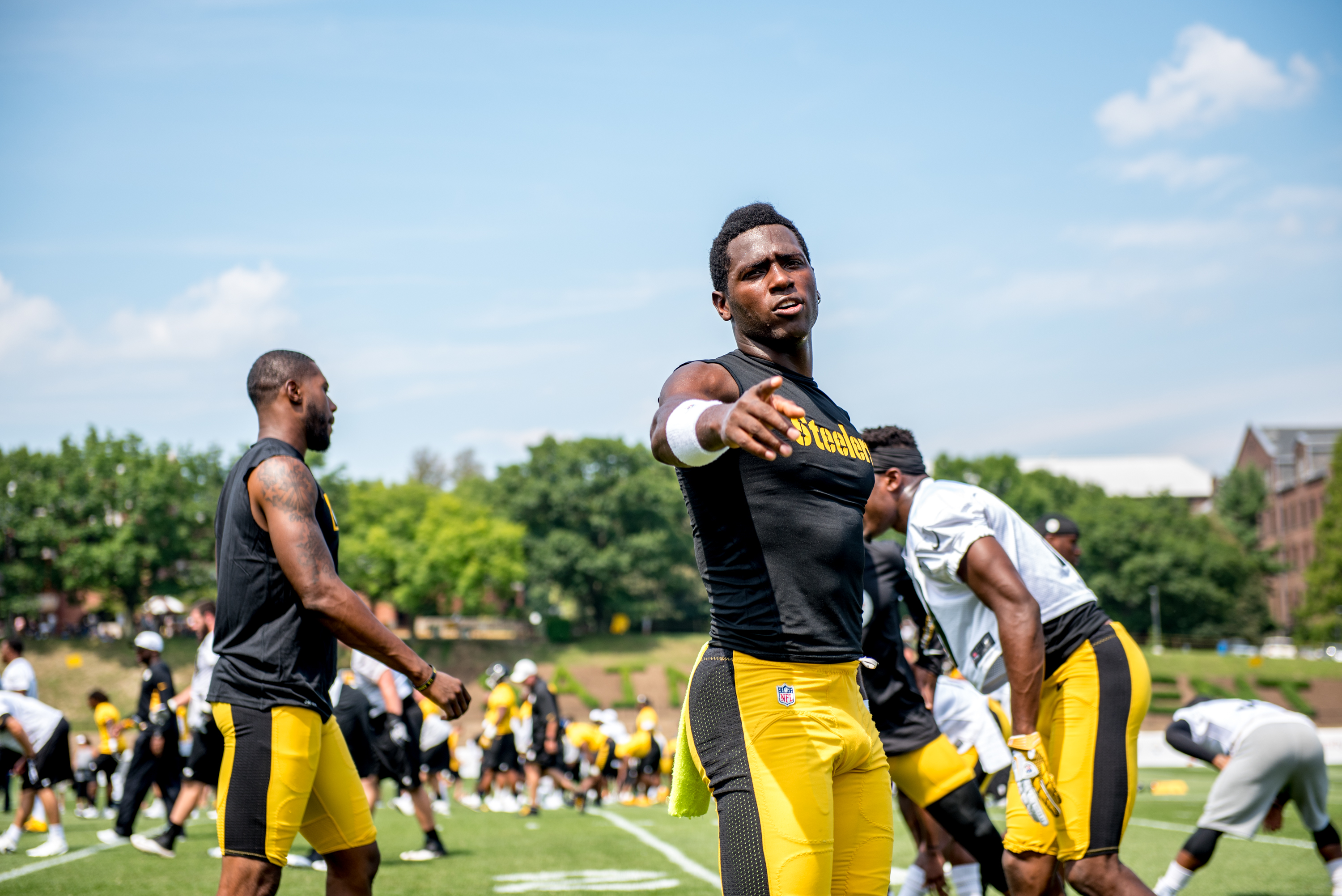 Antonio Brown points right at our photographer's lens during one of the drills Sunday. -- DAVE DiCELLO