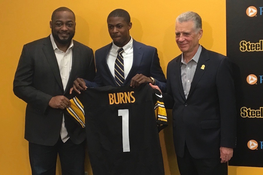 Artie Burns poses with Mike Tomlin and Art Rooney II the day after he was drafted. -- JASON MACKEY / DKPS