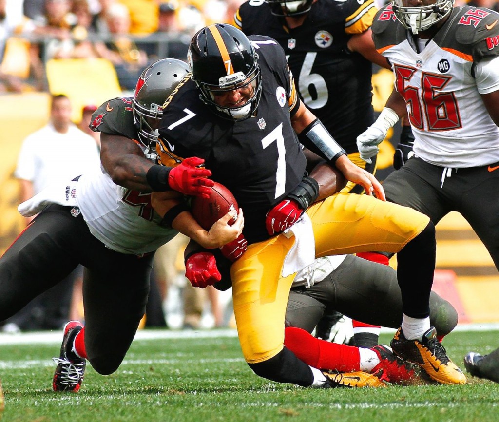 Ben Roethlisberger is sacked by the Buccaneers' Lavonte David Sunday at Heinz Field. -- GETTY IMAGES
